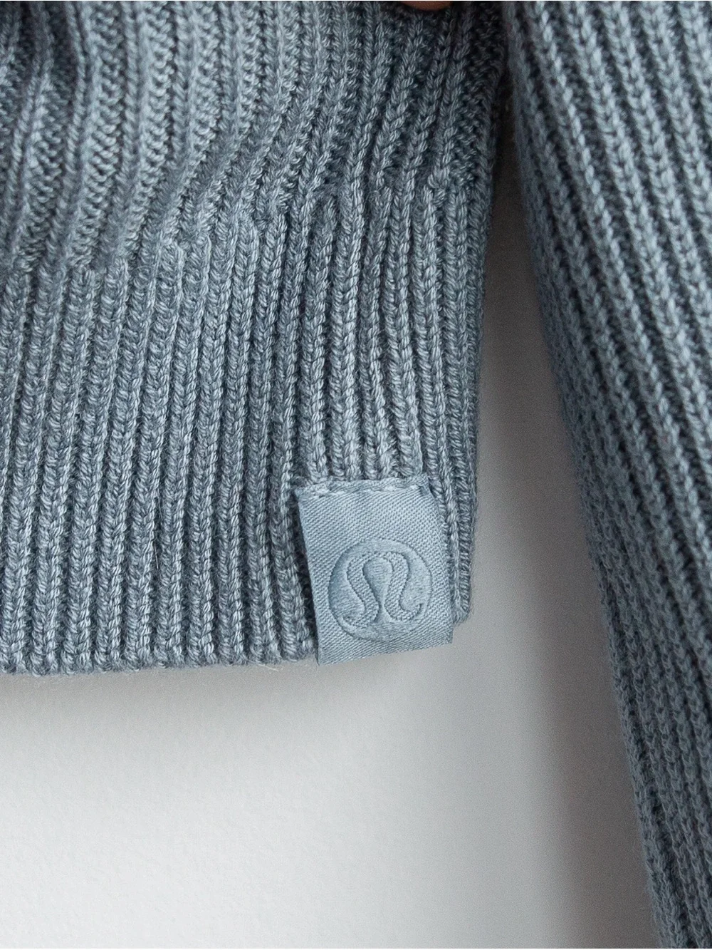 Lululemon Reversible Crossover Sweater Chambray Size 8 - Picture 7 of 7